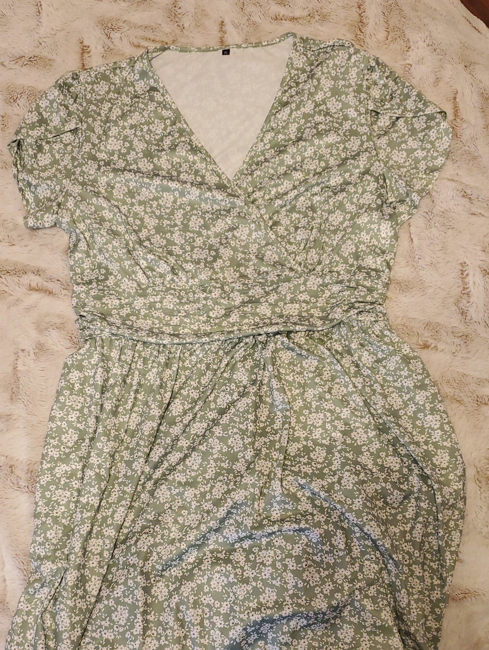Women’s Sage Green Floral Maxi Dress